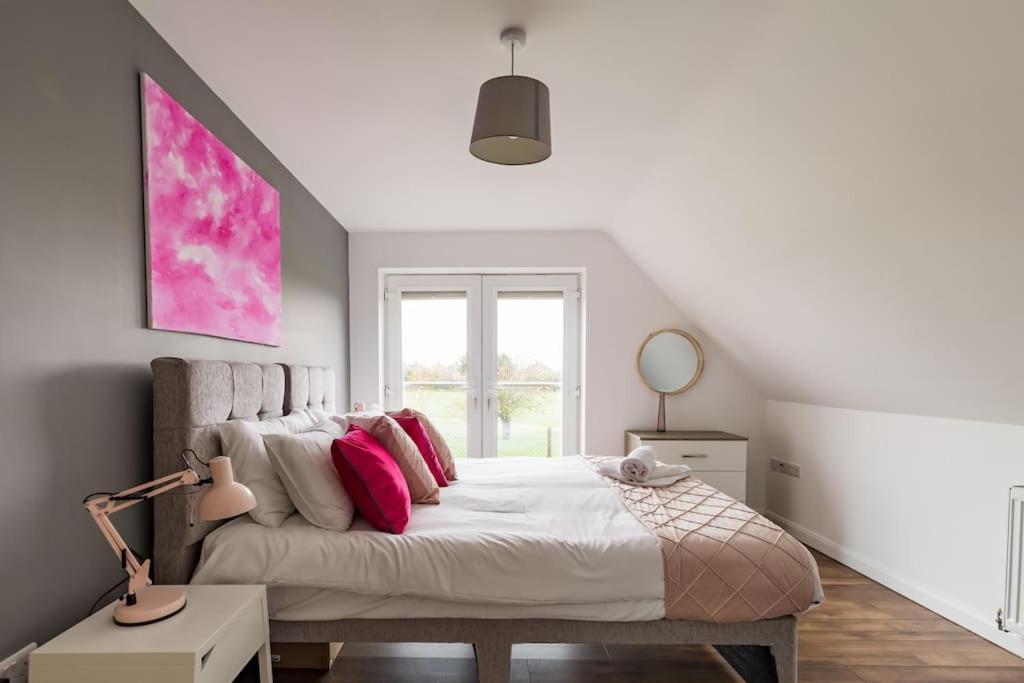 Tm - Rana Court 1 Bedroom Apartment With Balcony Oxford Exterior photo