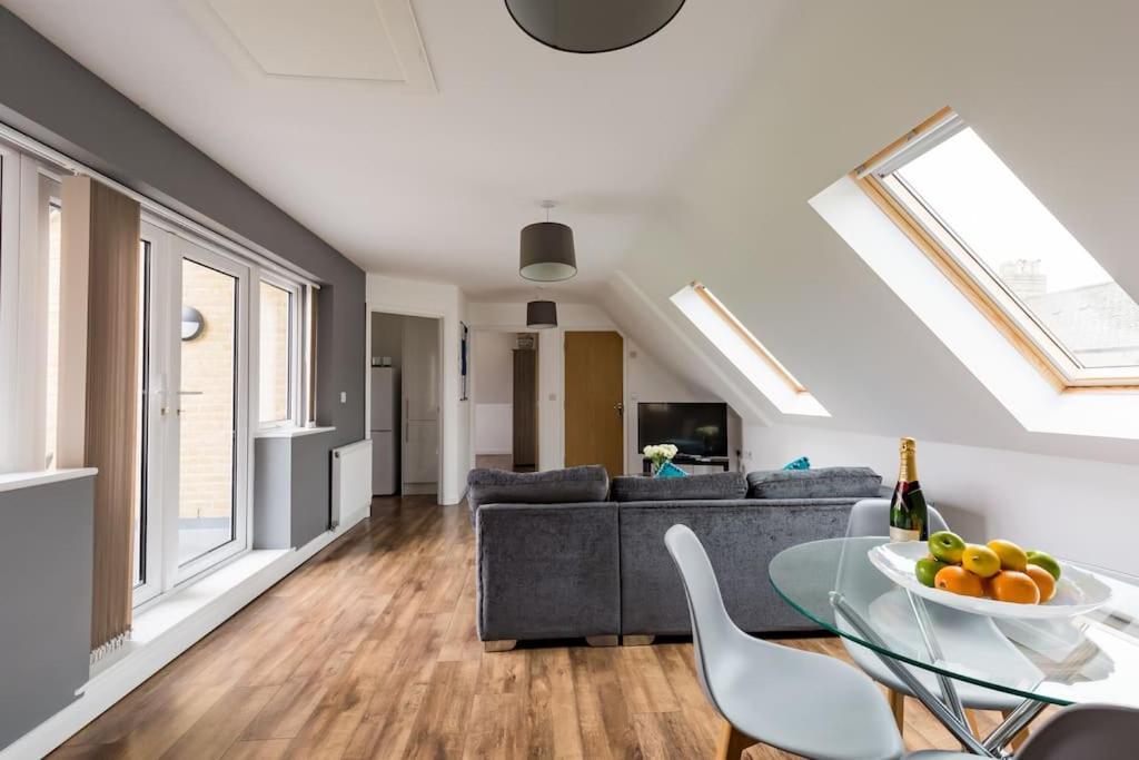 Tm - Rana Court 1 Bedroom Apartment With Balcony Oxford Exterior photo